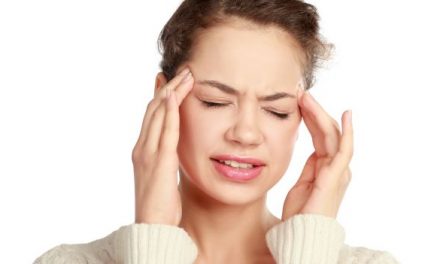 4 Rimedi semplici e facili da applicare contro il mal di testa